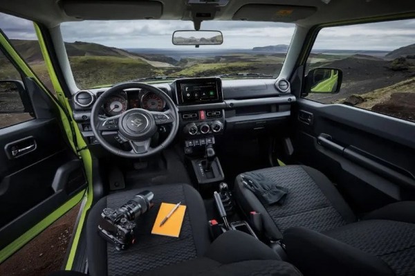 “Xe chất chơi” Suzuki Jimny mất giá nhanh không ngờ