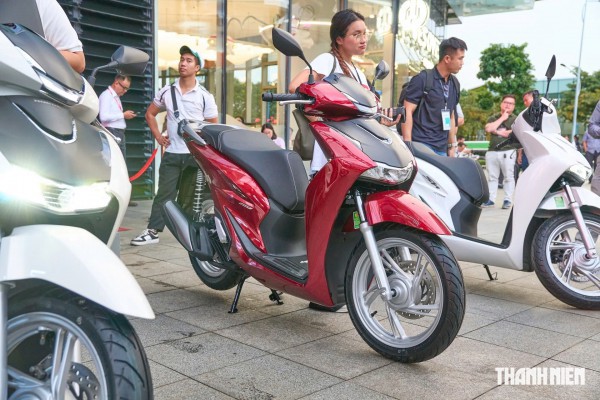 Xe máy đời mới có cần 