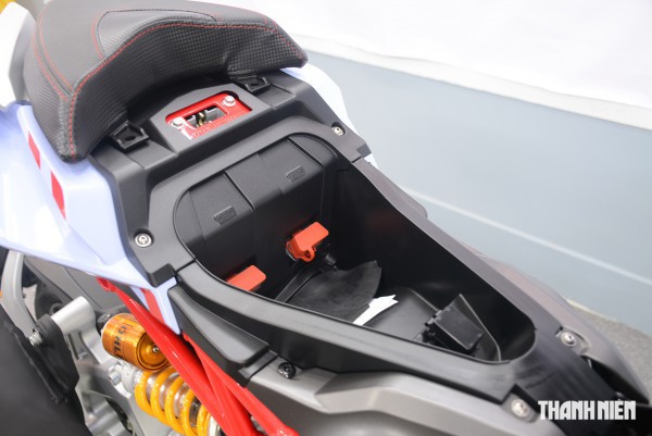 Xe tay ga Italjet Dragster 300 Gresini Edition về Việt Nam 40 chiếc, giá 225 triệu