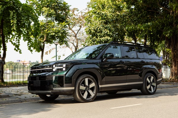 Ảnh thực tế SantaFe Hybrid và quãng đường đi được hơn 1.100km