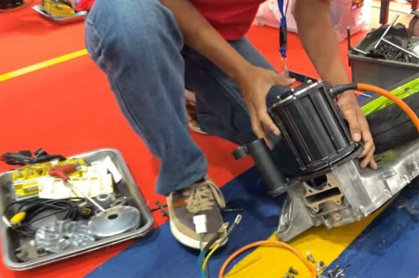 Đề xuất hoán cải xe máy sử dụng động cơ đốt trong sang động cơ điện