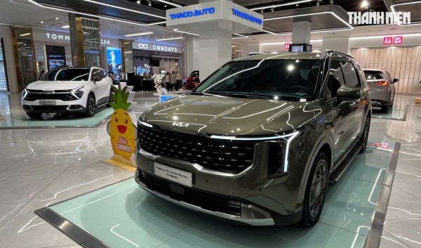 Ô tô hybrid hút khách bất chấp sức mua giảm, xe Toyota bán chạy nhất