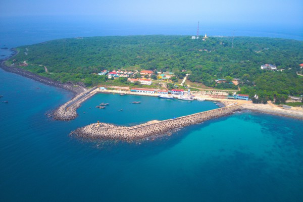 13 đặc khu của Việt Nam: Đặc khu Cồn Cỏ pháo đài xanh trên Biển Đông 13 đặc khu của Việt Nam: Đặc khu Cồn Cỏ pháo đài xanh trên Biển Đông