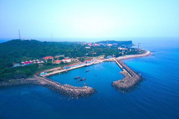 13 đặc khu của Việt Nam: Đặc khu Cồn Cỏ pháo đài xanh trên Biển Đông 13 đặc khu của Việt Nam: Đặc khu Cồn Cỏ pháo đài xanh trên Biển Đông