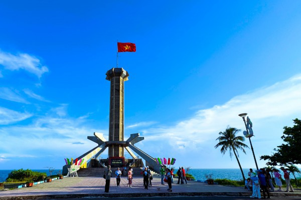13 đặc khu của Việt Nam: Đặc khu Cồn Cỏ pháo đài xanh trên Biển Đông 13 đặc khu của Việt Nam: Đặc khu Cồn Cỏ pháo đài xanh trên Biển Đông