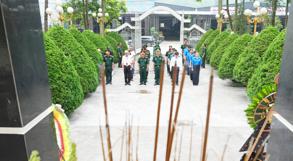 44 năm tìm mộ em trai: ‘Hoạt động tri ân của Báo Thanh Niên luôn thiết thực, ý nghĩa’