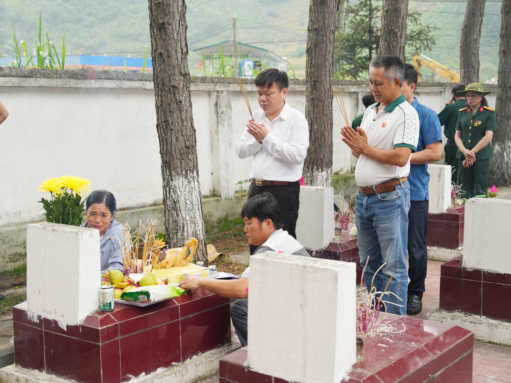 44 năm tìm mộ em trai: ‘Hoạt động tri ân của Báo Thanh Niên luôn thiết thực, ý nghĩa’