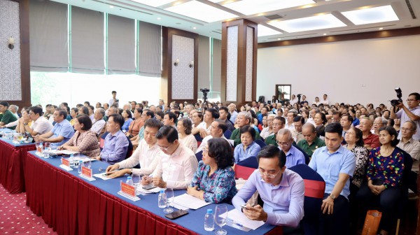 Bí thư Thành ủy TP.HCM: Mua nhà ở xã hội ‘khó bằng trời’, phải gỡ vướng