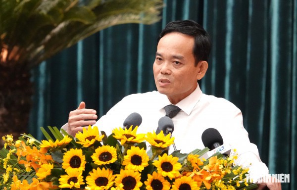 Bí thư Trần Lưu Quang: Không vội vàng bố trí lại công chức phường, xã