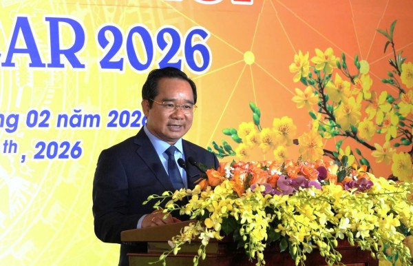 Bí thư và Chủ tịch TP.HCM gặp gỡ cơ quan đại diện nước ngoài