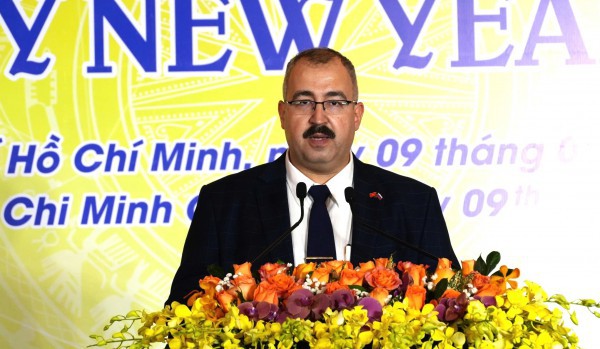 Bí thư và Chủ tịch TP.HCM gặp gỡ cơ quan đại diện nước ngoài