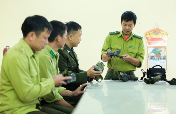 ”Biệt đội bẫy ảnh” săn tìm dấu chân thú hoang