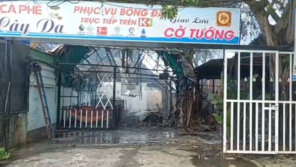 Bình Dương: Cháy vựa phế liệu lan qua quán cà phê liền kề trong khu dân cư
