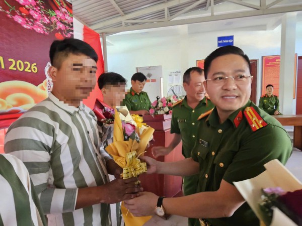 Bữa cơm khơi dậy khát vọng hoàn lương trong mỗi phạm nhân