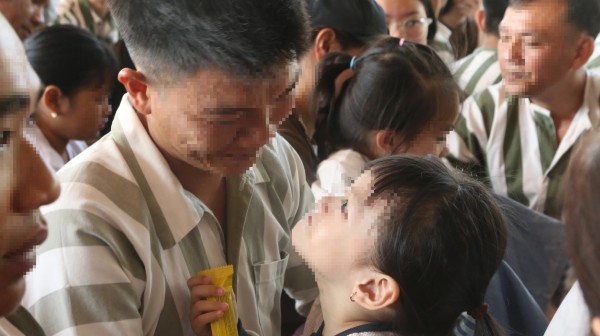 Bữa cơm khơi dậy khát vọng hoàn lương trong mỗi phạm nhân