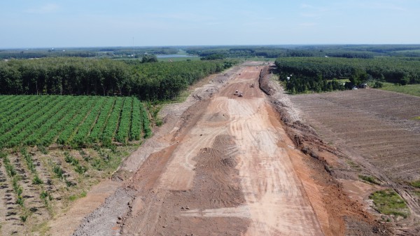 Cao tốc Gia Nghĩa - Chơn Thành thi công cầm chừng do chờ mặt bằng, thiếu vật liệu