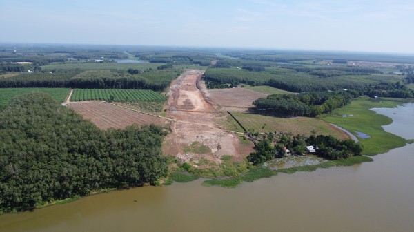 Cao tốc Gia Nghĩa - Chơn Thành thi công cầm chừng do chờ mặt bằng, thiếu vật liệu