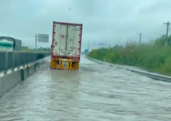 Cao tốc Vĩnh Hảo - Phan Thiết ngập nước, cảnh báo nguy cơ mất an toàn Cao tốc Vĩnh Hảo - Phan Thiết ngập nước, cảnh báo nguy cơ mất an toàn