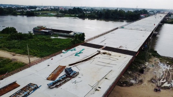 Cầu Bình Gởi vượt sông Sài Gòn thuộc đường Vành đai 3 TP.HCM tăng tốc về đích