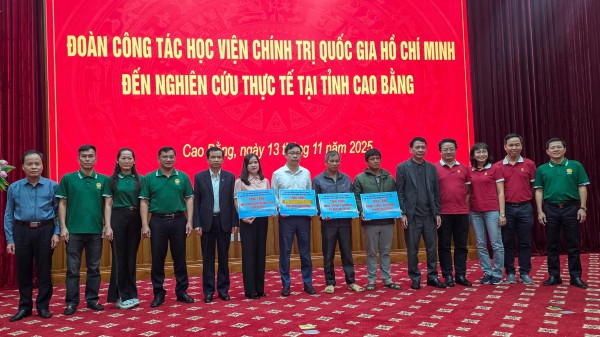 Chung tay hỗ trợ nhân dân Cao Bằng
