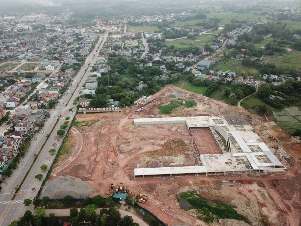Dự án quảng trường trăm tỉ hoành tráng bậc nhất Quảng Ninh chậm tiến độ