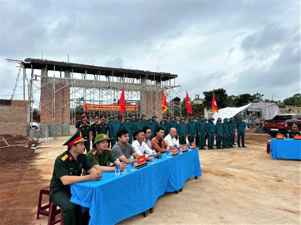 Dựng trường dưới nắng gió biên cương Quảng Trị