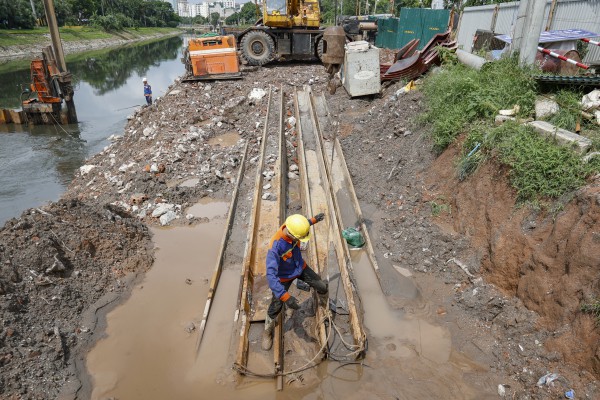 Hà Nội gấp rút 