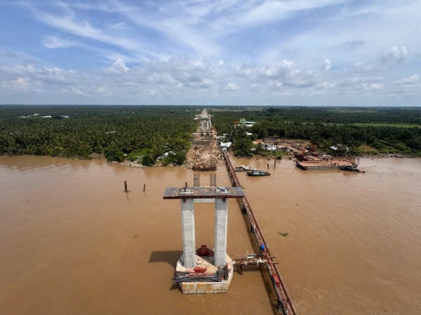 Hình hài cầu Đại Ngãi 1 nối Cần Thơ và Vĩnh Long sau 1 năm khởi công