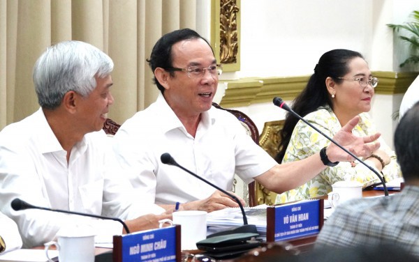Hồ sơ khen thưởng tấm gương cứu người ‘chạy lòng vòng’, Bí thư TP.HCM yêu cầu làm rõ Hồ sơ khen thưởng tấm gương cứu người ‘chạy lòng vòng’, Bí thư TP.HCM yêu cầu làm rõ