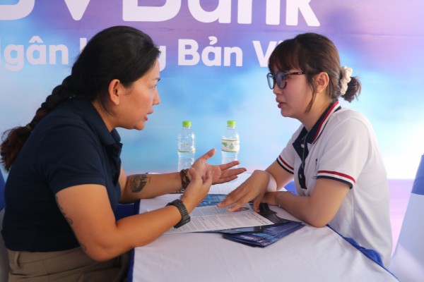 Hơn 20.000 sinh viên tham gia ngày hội việc làm về nhân lực số và AI Hơn 20.000 sinh viên tham gia ngày hội việc làm về nhân lực số và AI