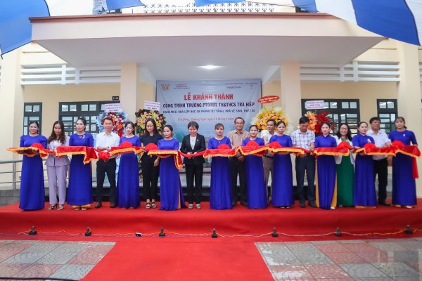 Hơn 4,6 tỉ đồng nâng cấp trường học, xây dựng tương lai học sinh vùng cao Hơn 4,6 tỉ đồng nâng cấp trường học, xây dựng tương lai học sinh vùng cao