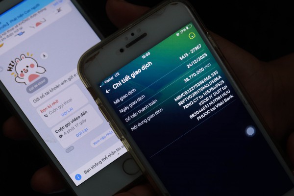 Kẻ gian lừa đảo cả nhân vật 