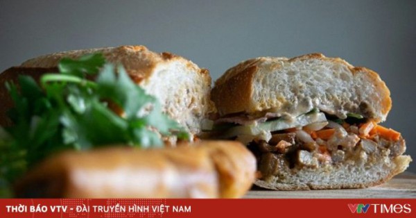Khẩn trương điều tra vụ nghi ngờ ngộ độc bánh mì tại TP Hồ Chí Minh