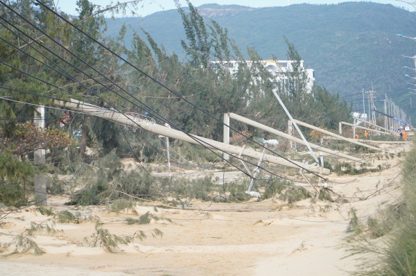 Khẩn trương khôi phục hạ tầng Khu kinh tế Nhơn Hội sau bão Kalmaegi