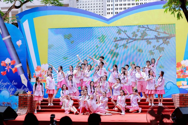 Một vòng mái trường giàu truyền thống, nơi tổ chức Tư vấn mùa thi tại Quảng Trị