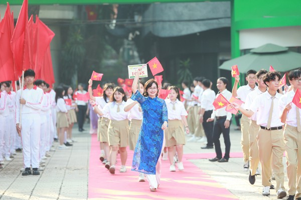 Năm 2026 học sinh tựu trường sớm, thi tốt nghiệp THPT sớm