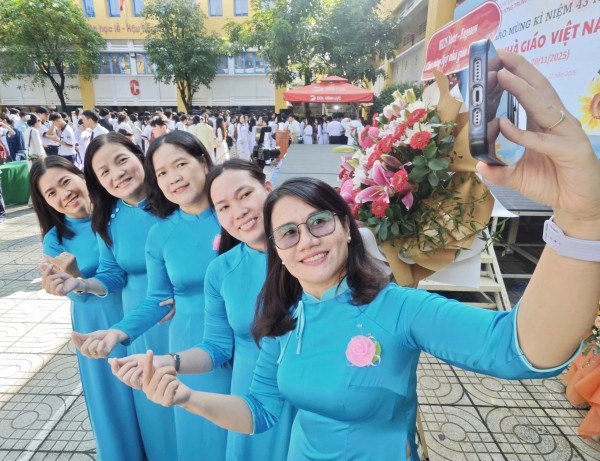 Năm đầu tiên giáo viên được thưởng tết, mức thưởng ra sao?