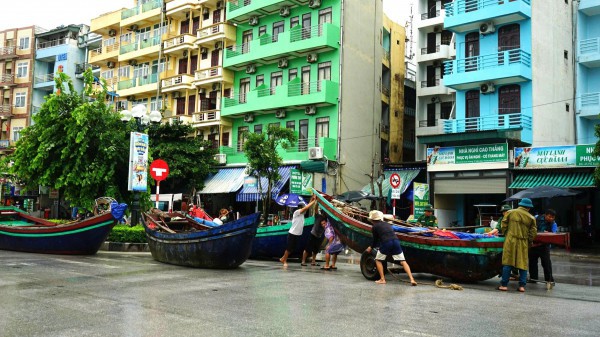 Ngư dân hối hả phòng tránh bão số 3 (Wipha) Ngư dân hối hả phòng tránh bão số 3 (Wipha)