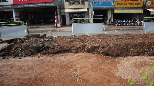 Người dân lo lắng việc sử dụng vật liệu tái chế tại chỗ, sửa quốc lộ 14