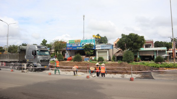 Người dân lo lắng việc sử dụng vật liệu tái chế tại chỗ, sửa quốc lộ 14