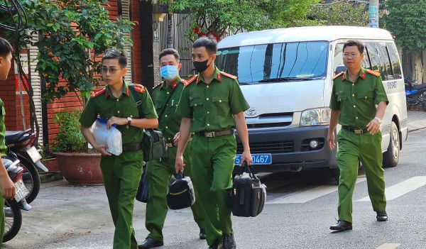 Người thân kể về cuộc gọi cầu cứu của nạn nhân trong vụ cháy cư xá Độc Lập