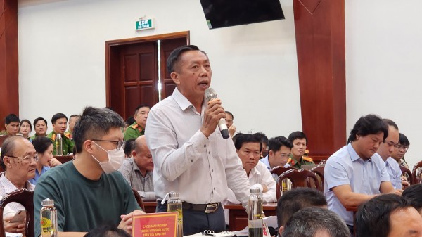 Nhiều doanh nghiệp đề nghị Giám đốc Công an tỉnh Đồng Nai dẹp nạn tín dụng đen Nhiều doanh nghiệp đề nghị Giám đốc Công an tỉnh Đồng Nai dẹp nạn tín dụng đen