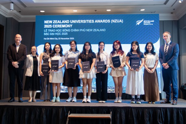 Những người Việt đầu tiên nhận học bổng chính phủ New Zealand bậc đại học