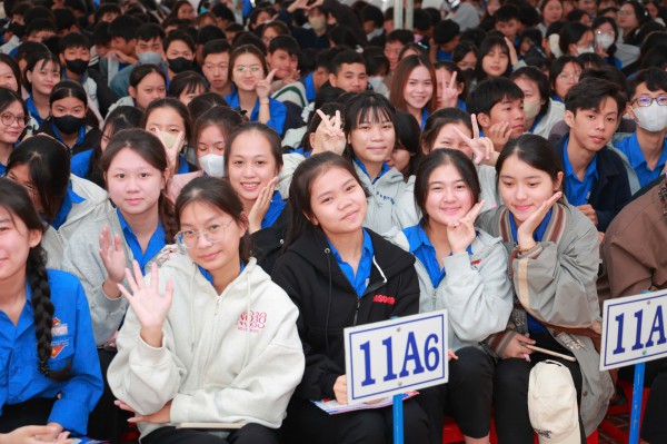 ”Nóng” với những câu hỏi về tuyển sinh đại học 2026