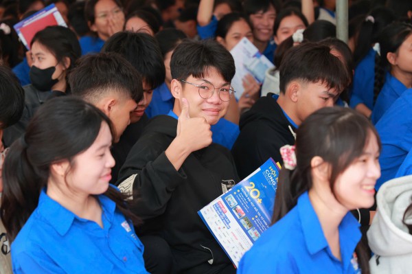 ”Nóng” với những câu hỏi về tuyển sinh đại học 2026