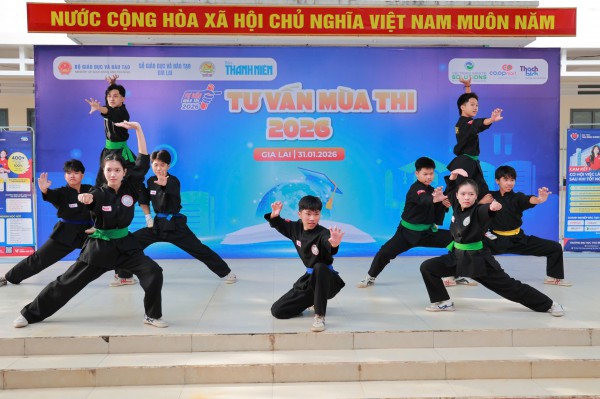 ”Nóng” với những câu hỏi về tuyển sinh đại học 2026