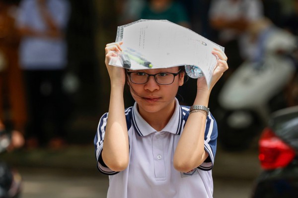 Phụ huynh buồn vì con… Phụ huynh buồn vì con…