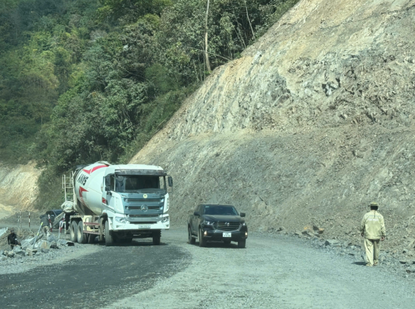 QL28B Lâm Đồng: Cần cảnh báo nguy hiểm cho xe lưu thông trên đèo Đại Ninh