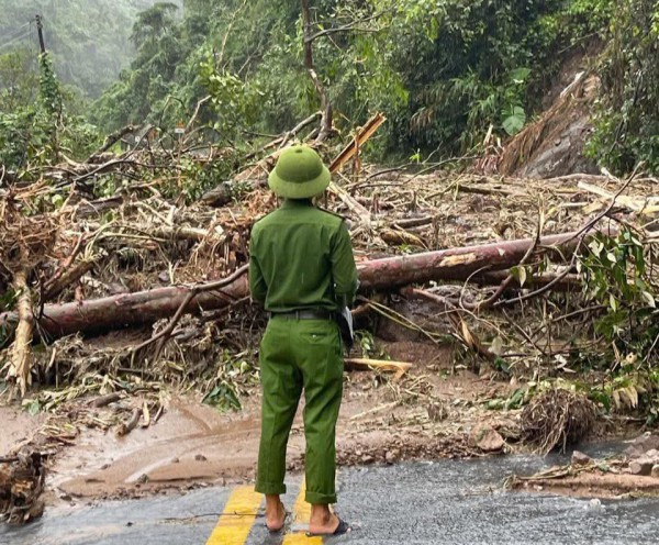 Quảng Trị mưa lớn, xã miền núi Ba Lòng di dời hơn 200 hộ dân
