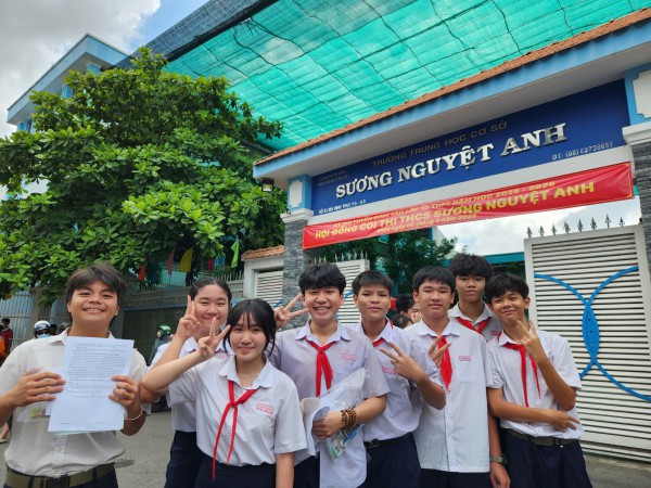 Rất dễ làm lạc đề thi văn lớp 10 TP.HCM nếu chỉ đọc qua loa, vì sao? Rất dễ làm lạc đề thi văn lớp 10 TP.HCM nếu chỉ đọc qua loa, vì sao?